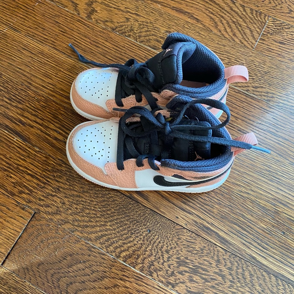 Toddler Nike Air Jordan 1 Mid GT in pink quartz